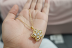 Spinning Flower Pendant Necklace